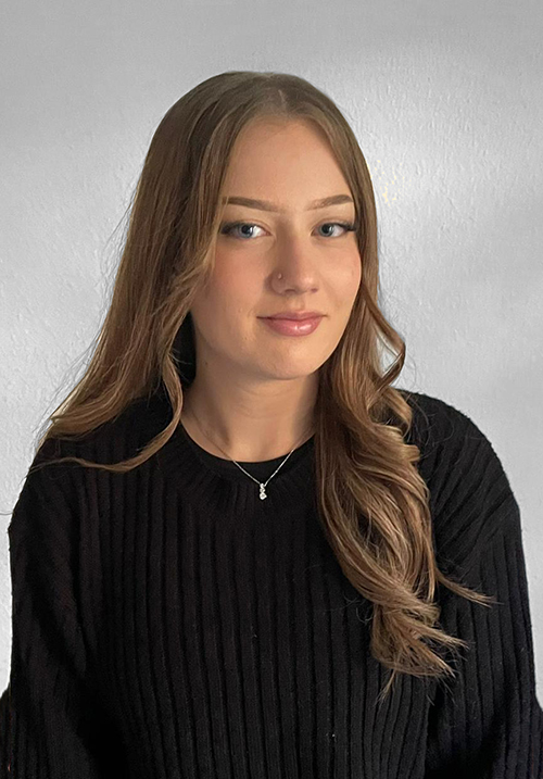 EDVC-naïma-portrait